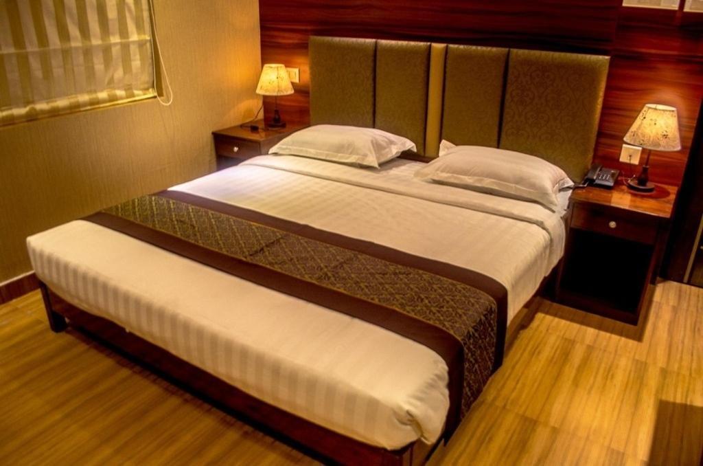 Hotel Comfotel كولكاتا المظهر الخارجي الصورة