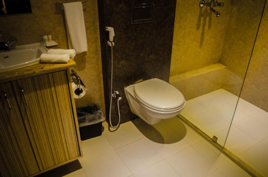 Hotel Comfotel كولكاتا المظهر الخارجي الصورة