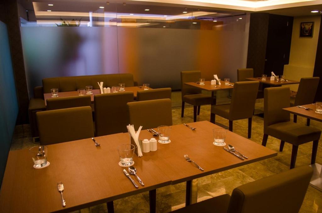 Hotel Comfotel كولكاتا المظهر الخارجي الصورة