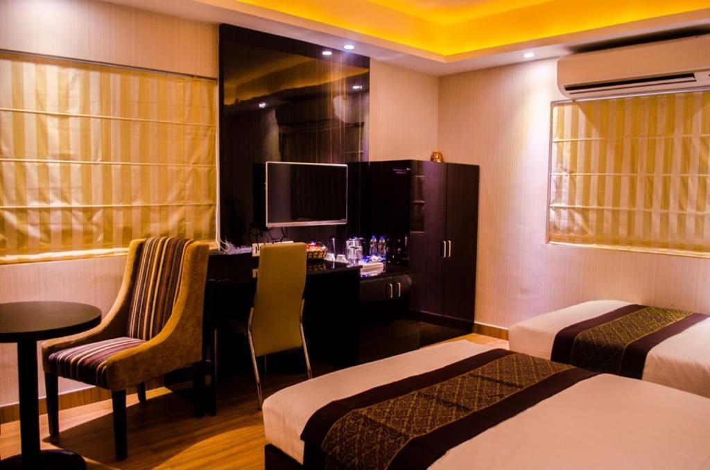 Hotel Comfotel كولكاتا المظهر الخارجي الصورة