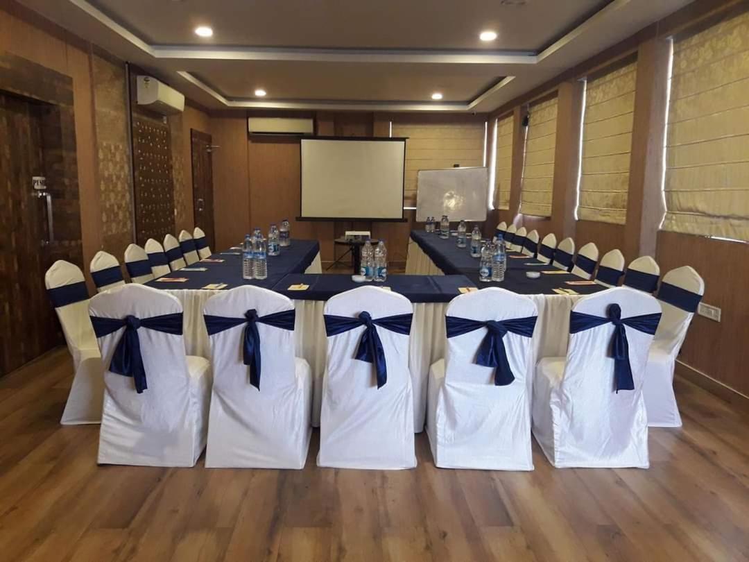 Hotel Comfotel كولكاتا المظهر الخارجي الصورة