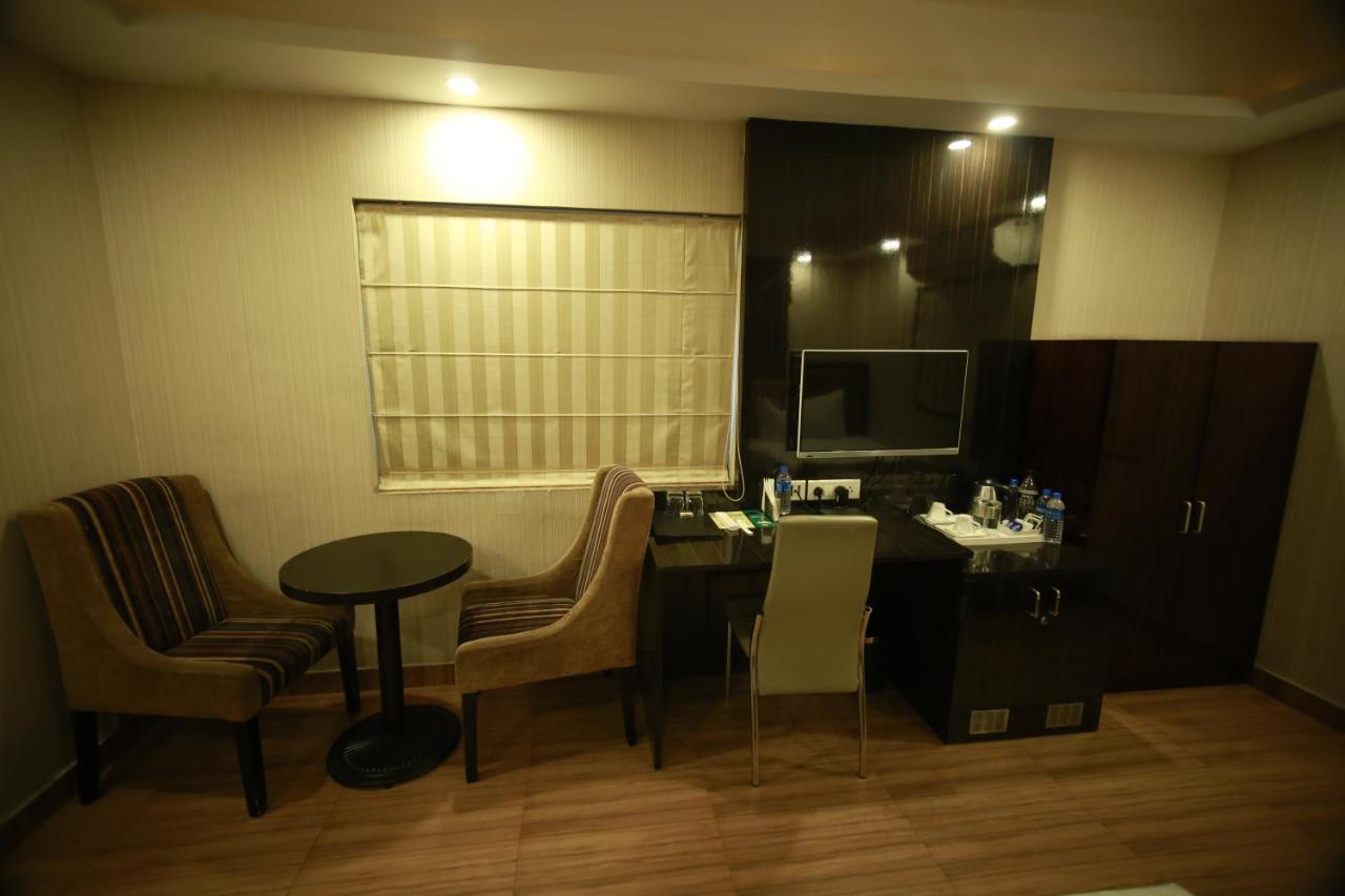 Hotel Comfotel كولكاتا المظهر الخارجي الصورة