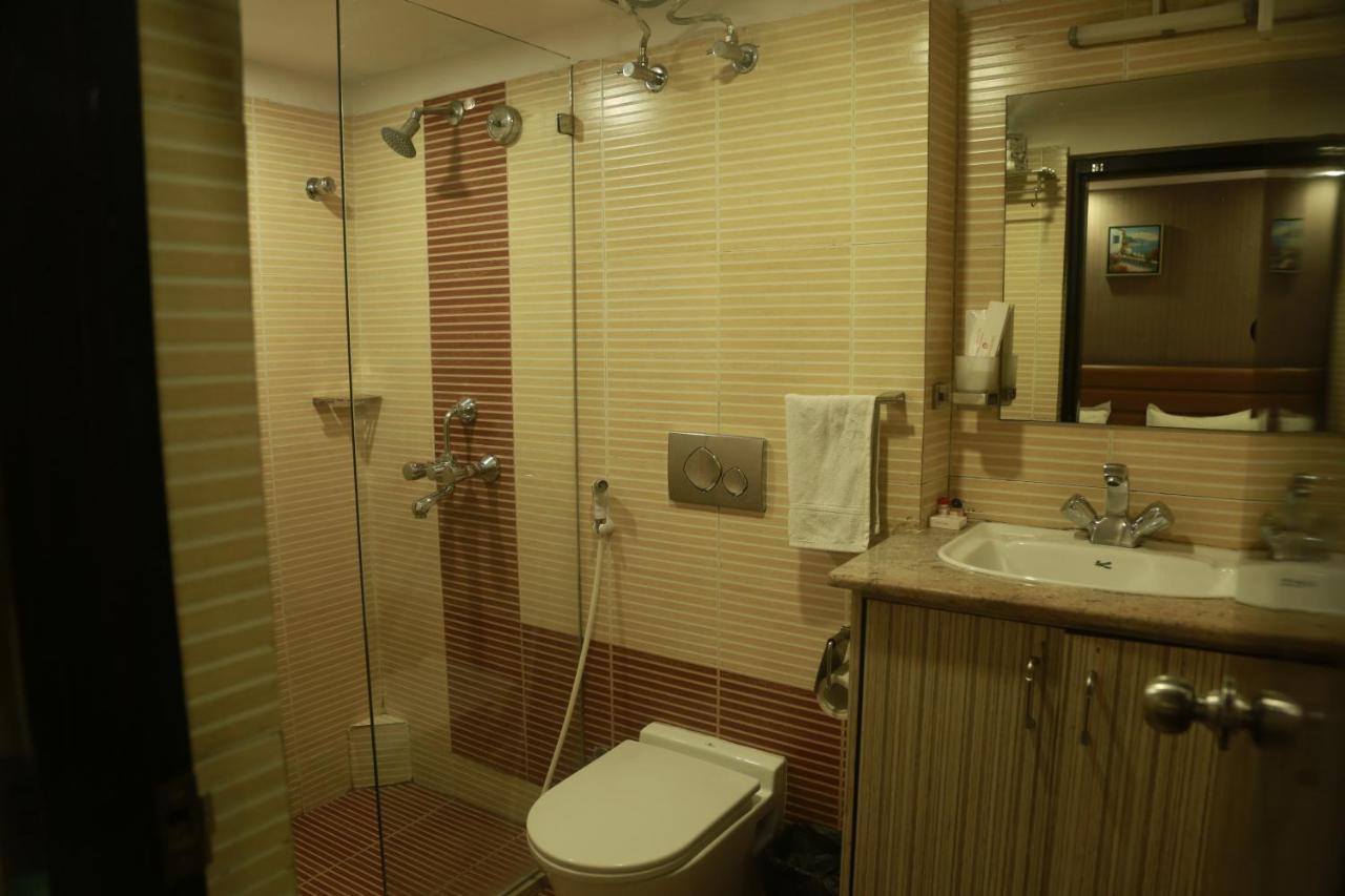 Hotel Comfotel كولكاتا المظهر الخارجي الصورة